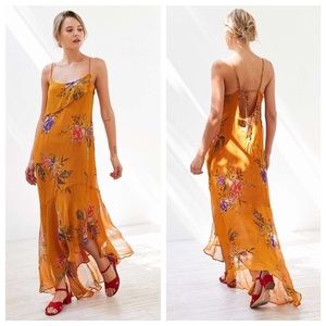 💛SOLD💛 Yellow floral ecote maxi dress